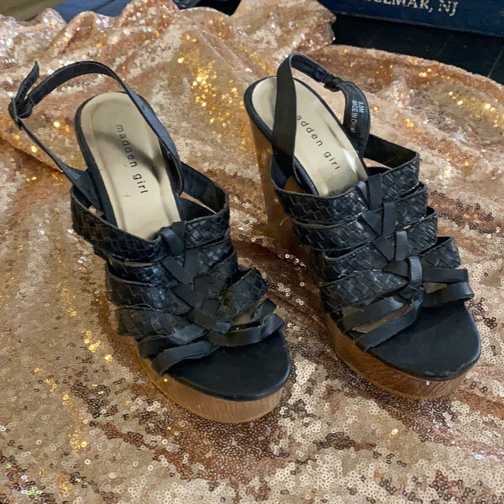 Madden Girl wedges